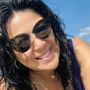 Meet your Posher, Karina